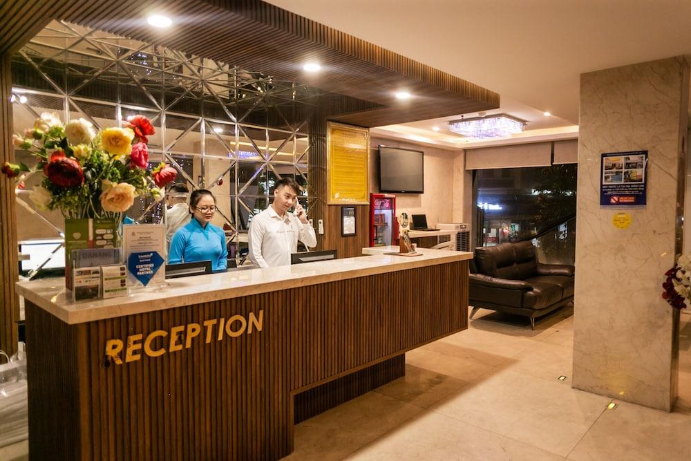 黄金大酒店 岘港 外观 照片